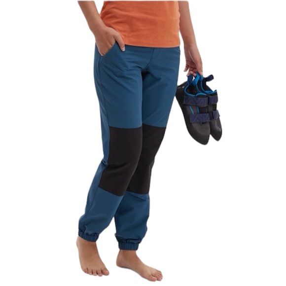 MEC Pants - SOLD.  MEC Women’s Wanderwall Pants Size 10